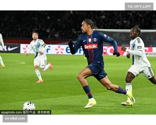 登贝莱对阵马赛闪耀获队报9分高分，两射一传主导比赛节奏